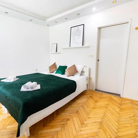 Luxury Corner In Centre With Terrace Appartamento *